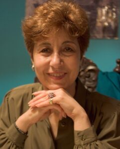 Pari Mokhtari